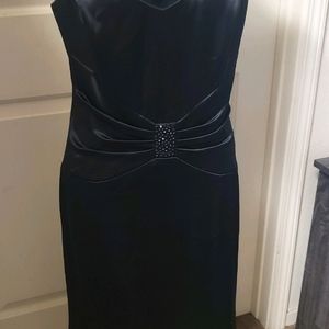 Long ann Klein silk black dress